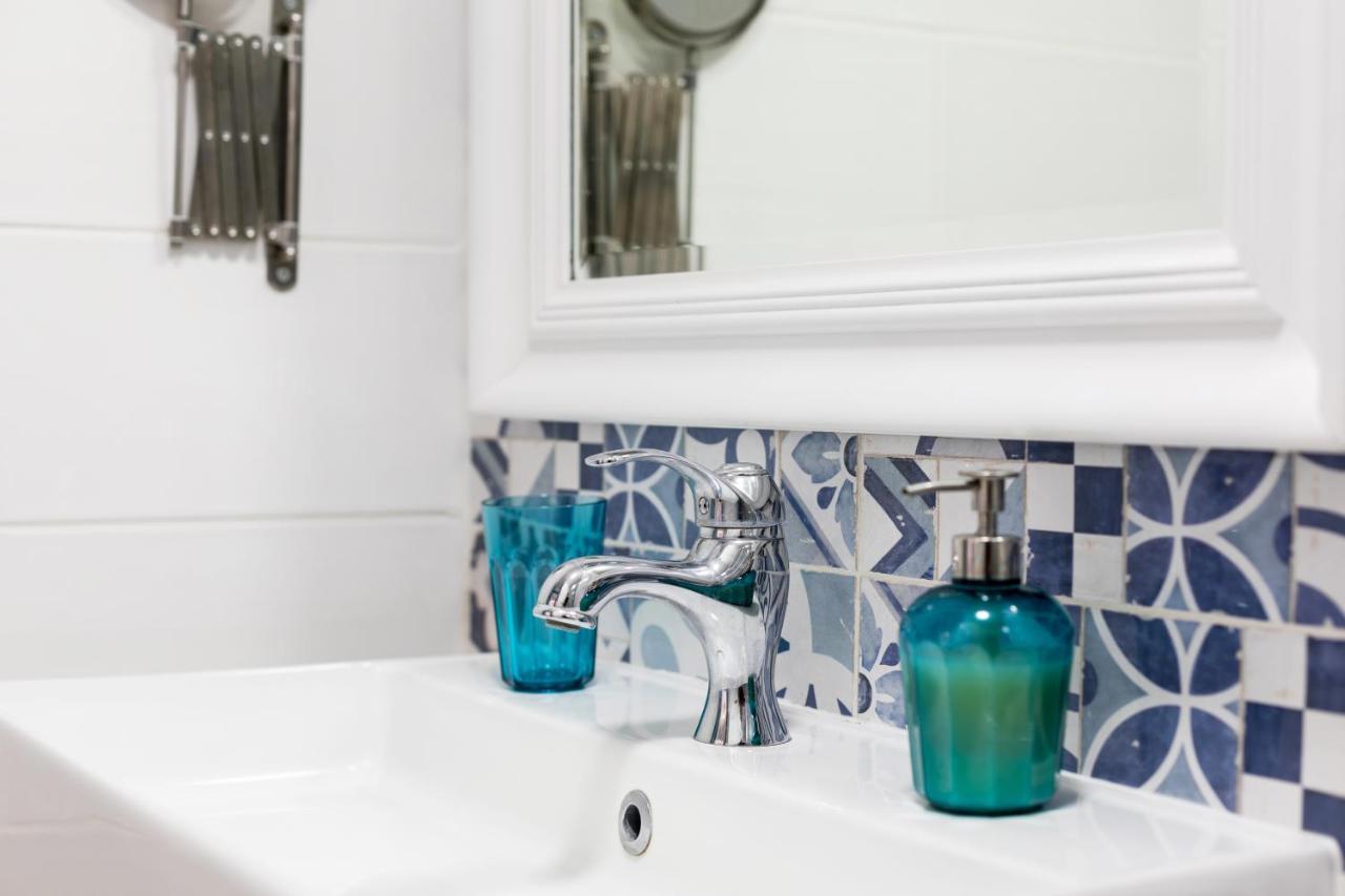 Port Royal Apartments, Heated Pool, Speed Wifi, Terrace أرونا المظهر الخارجي الصورة
